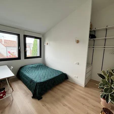 Charmante Chambre Privative Avec Espace De Travail Habitación en casa particular Bègles